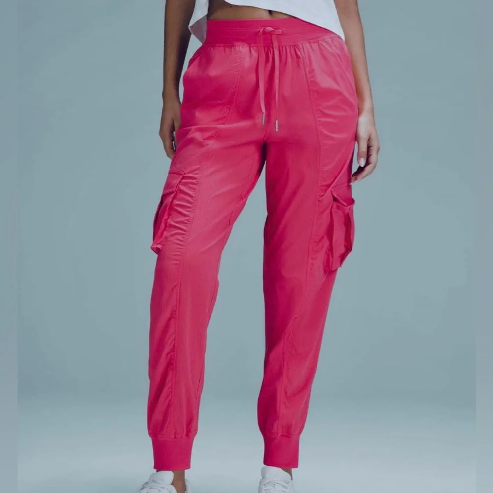 Lululemon Dance Studio Relaxed-Fit Mid-Rise Cargo Jogger